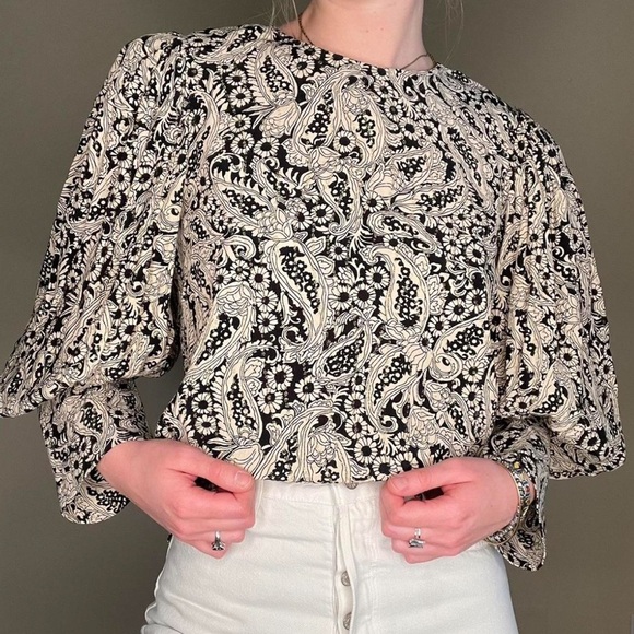 Zara Shimmery Paisley Print Shorts M & Puff Sleeve Top XS - Picture 10 of 17